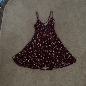 Flowey burgundy dress